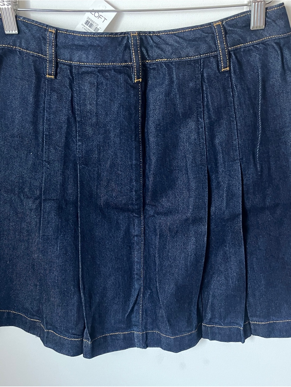 NWT Ann Taylor LOFT Dark Indigo Denim Pleated Skirt with Gold Stitching 2 - Picture 5 of 8
